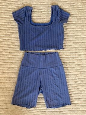 Ribbed Scoop Neck Crop Top and Biker Shorts Set - Blue
